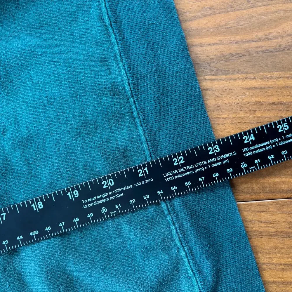 Vintage Dr. Seuss Brand Mister Grinch Embroidered Sweatshirt V Neck Size Unknown - Picture 5 of 7